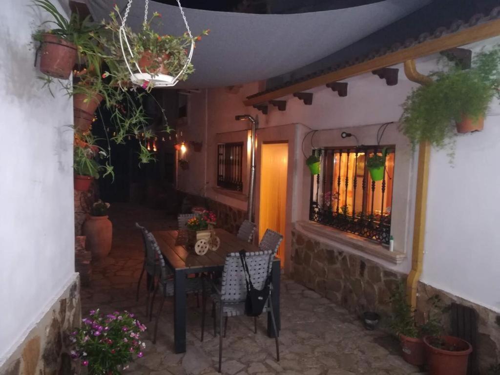 Casa Rural La Piedra Del Cambron Villaverde De Guadalimar Kültér fotó